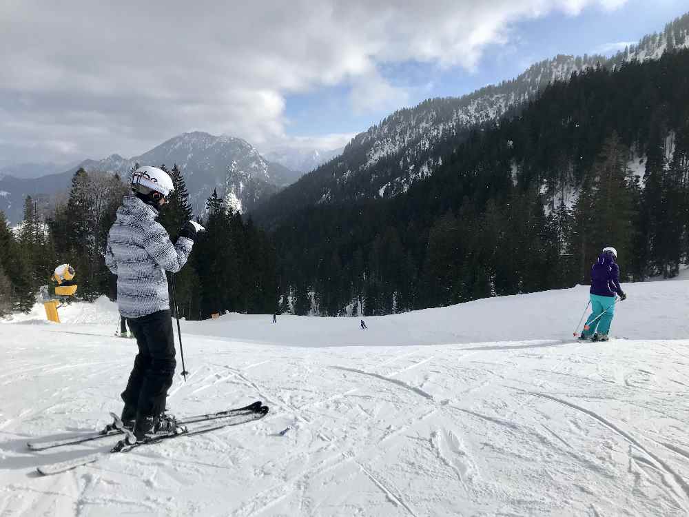 Skigebiet Oberammergau: das ist die Skipiste unterhalb der Kolbensattelhütte 