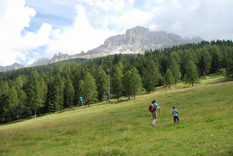 Obereggen wandern mit Kindern in Südtirol