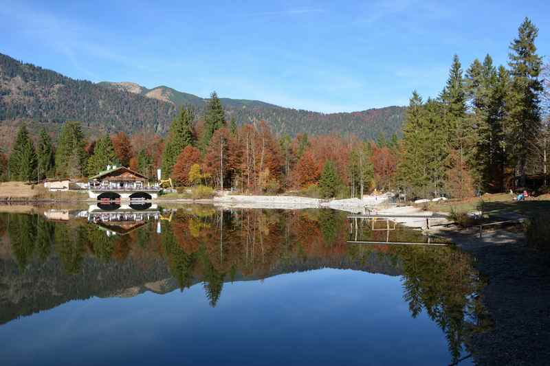 Danach zum Pflegersee wandern in Garmisch Partenkirchen, was für ein Blick oder?