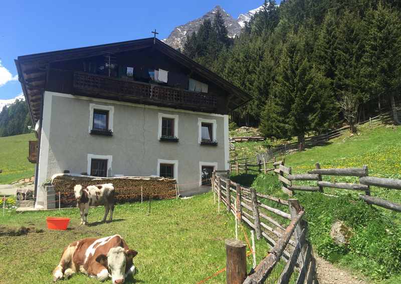 Das Ziel der Radtour mit Kindern: Der kleine romantische Bergort Innerpflersch 