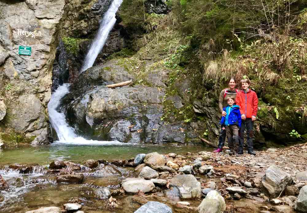 Klamm Kärnten: Klammwandern mit Kindern auf dem Schluchtweg am Millstätter See: Das ist der Herzogfall