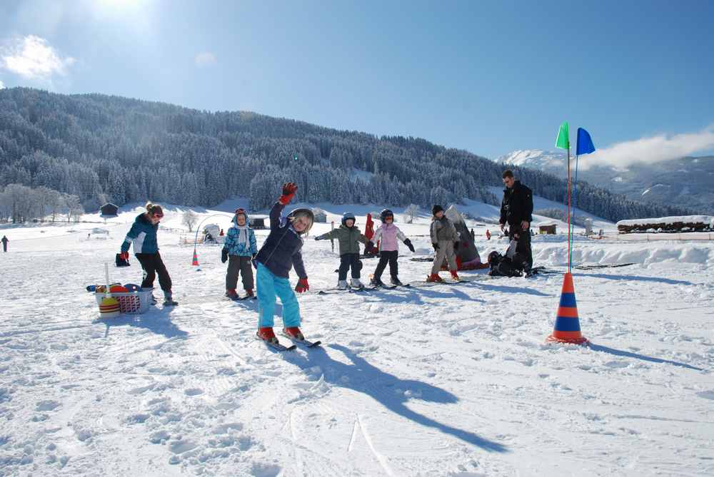 Skikurs Tirol auf kleinen, überschaubaren Skipisten 