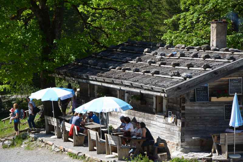 Zur Siebenhütten - Alm wandern mit Kindern am Tegernsee 