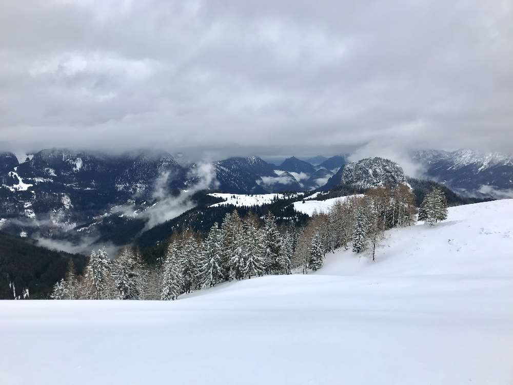 Skialm Lofer: Diese Winterlandschaft erwartet uns oben im Skigebiet Lofer 