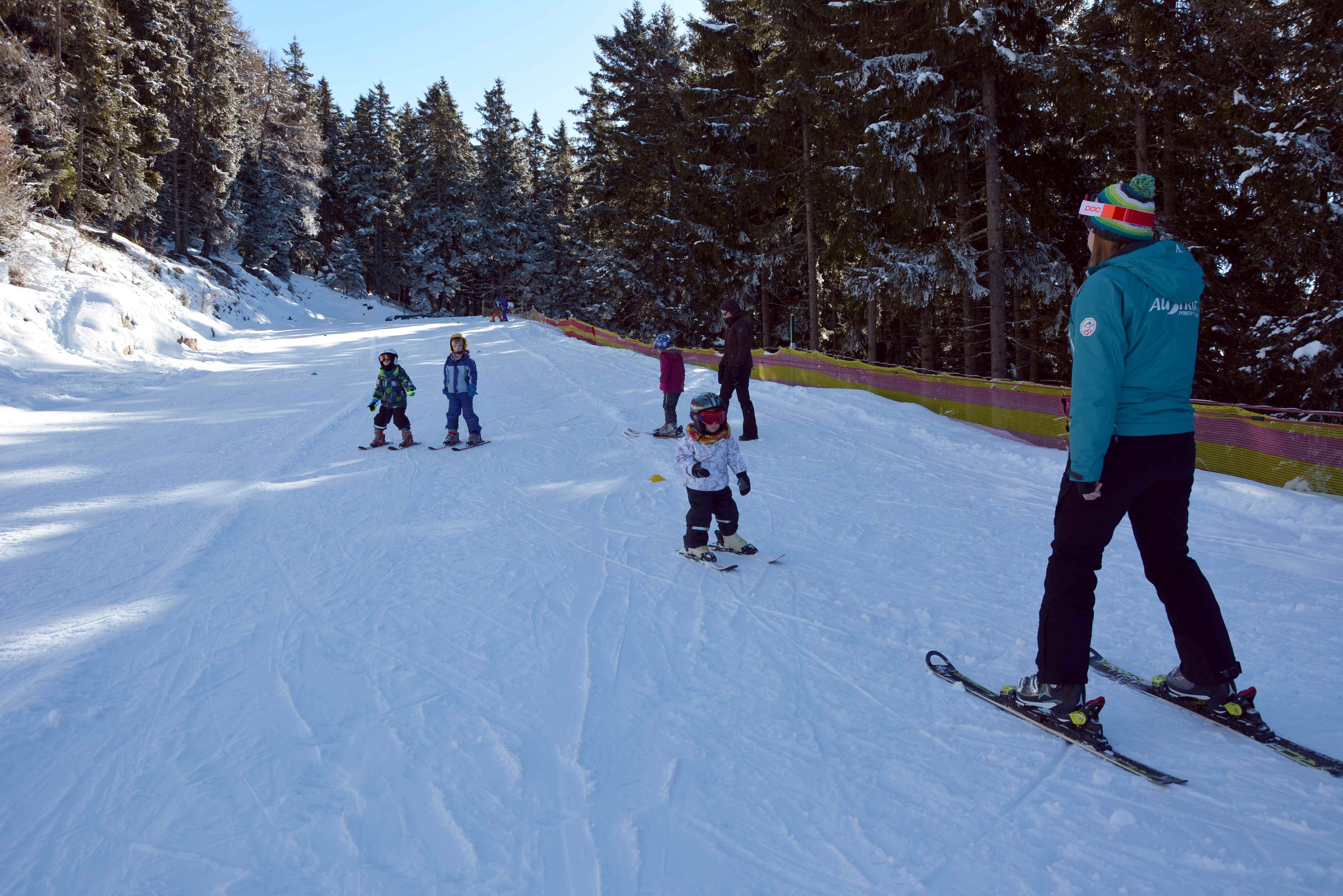 Hier können die Kinder skifahren lernen - Kleine Gruppen in der Skischule