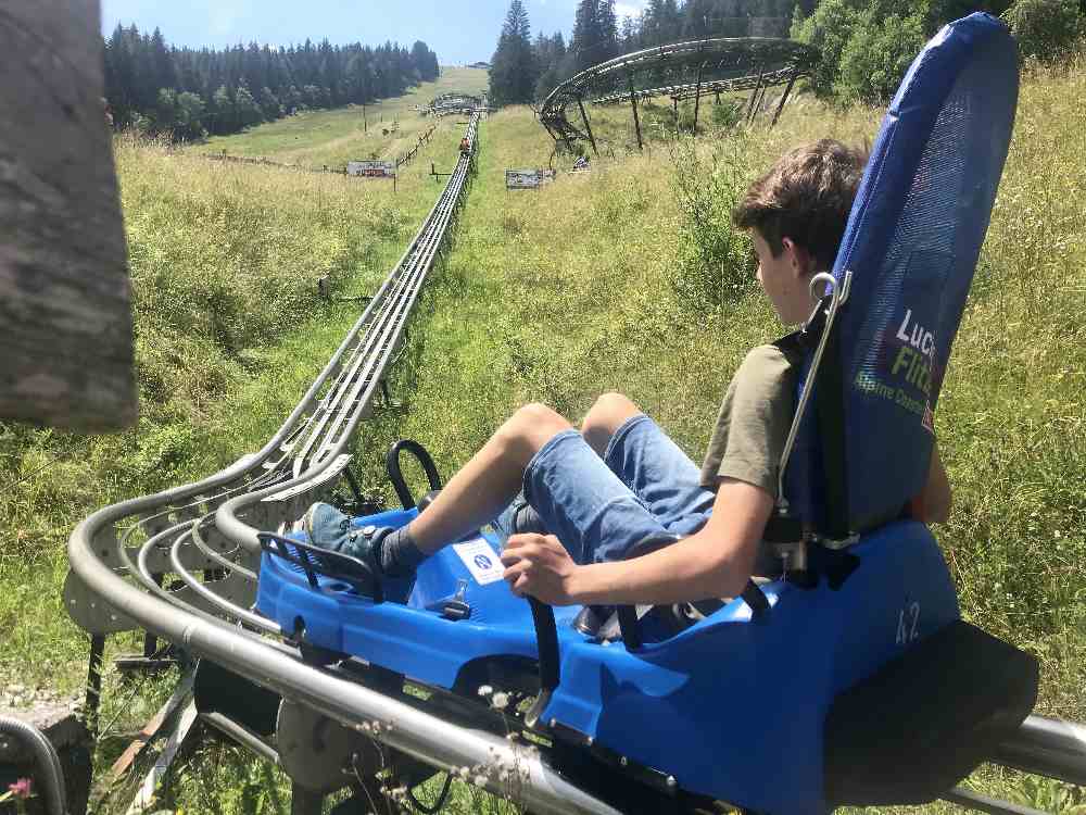  Sommerrodeln Salzburg - mit dem Coaster geht es zuerst den Berg hinauf