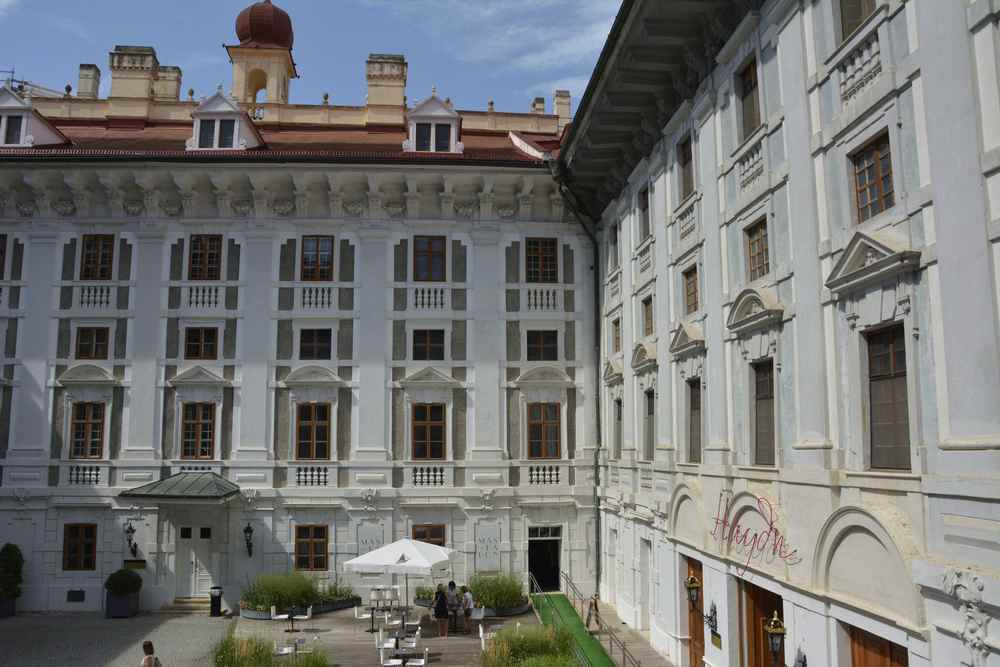 Zu unseren Geheimtipps für eine Städtereise mit Kindern zählt das Schloss Esterházy. Hier gleich mit Doppelclick ins Bild zu unseren Erlebnissen.