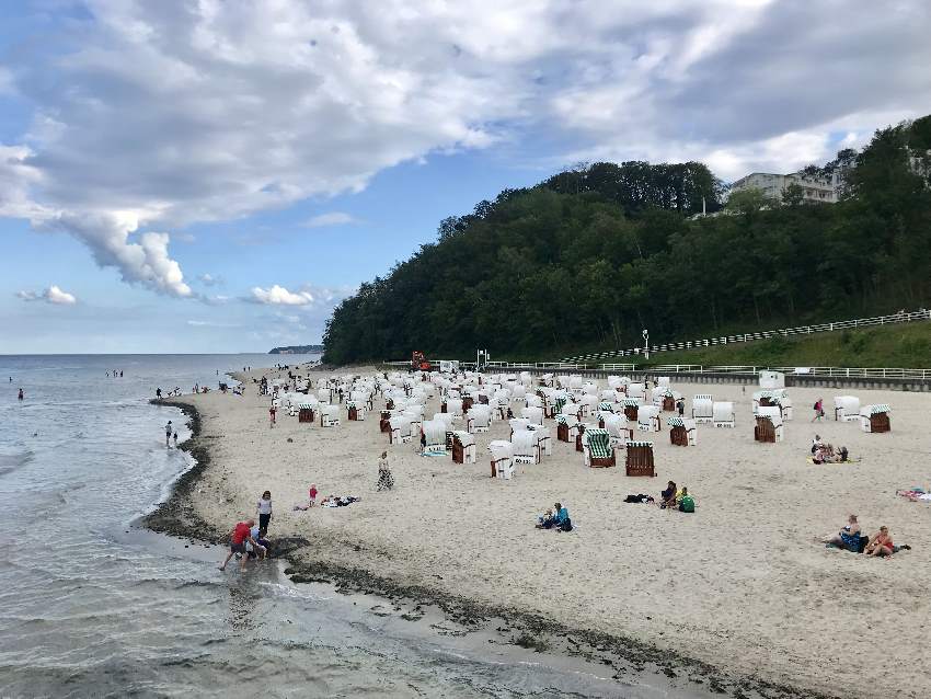 Strand Sellin - viel feiner Sand im Ostseebad