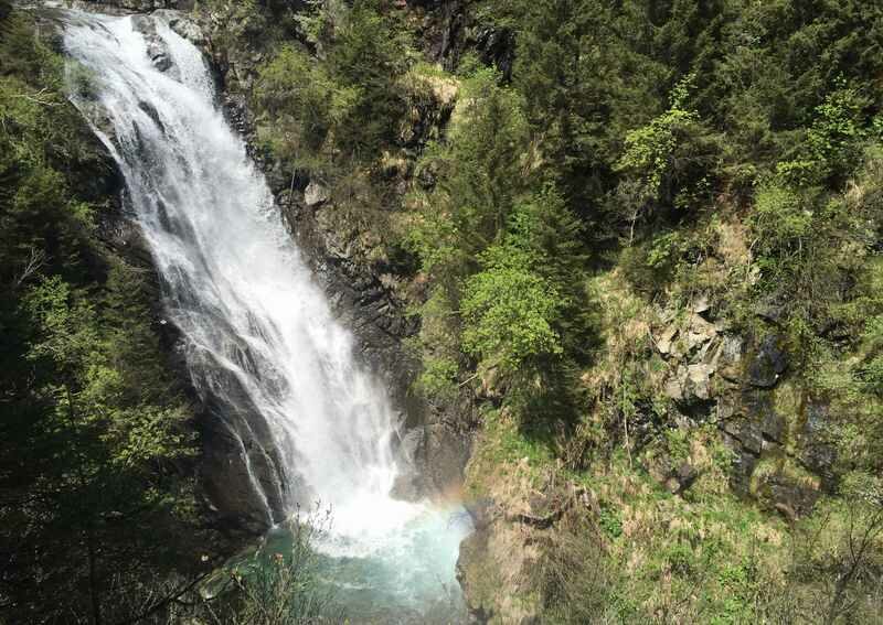  Unser Wanderziel: Der Hölle Wasserfall in Südtirol, Pflerschtal - mit 46 Metern Fallhöhe 