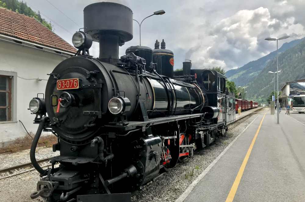 besondere Österreich Ausflugsziele - eine Fahrt mit der historischen Zillertalbahn