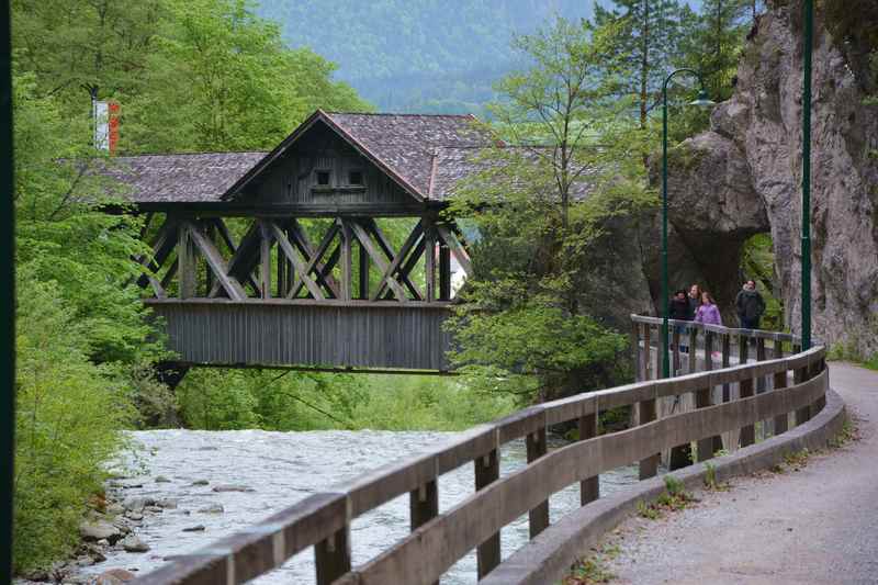 In eine Klamm in Tirol mit Kinderwagen wandern: Die Kundler Klamm 