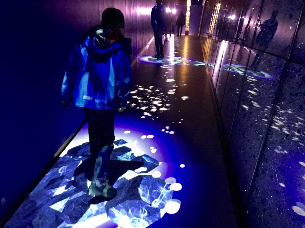 Ein Besuch in den Swarovski Kristallwelten samt Indoor Spielplatz