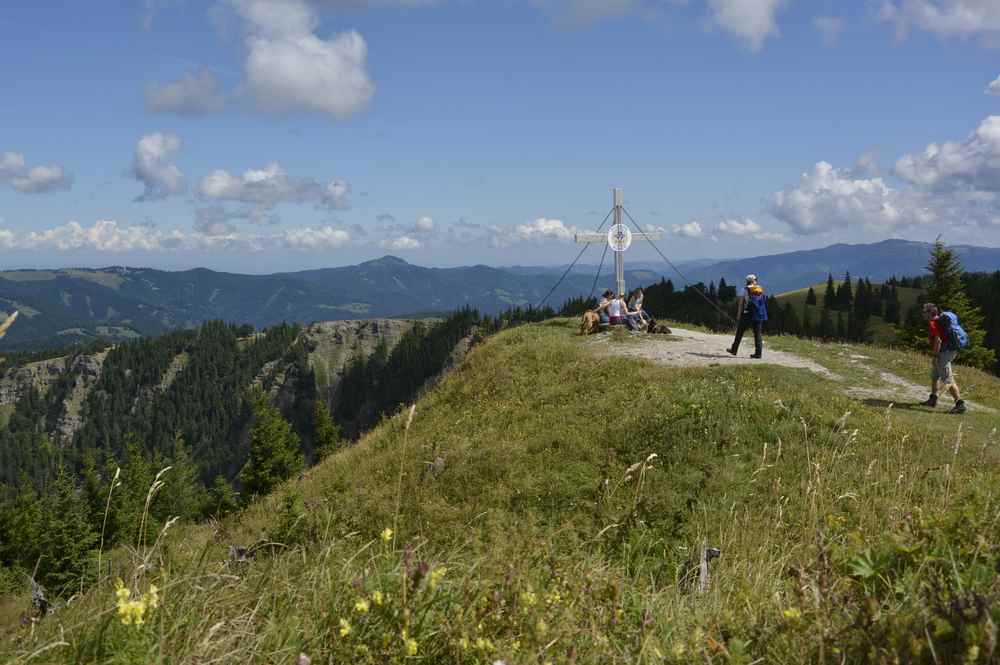 Das ist der Tirolerkogel Gipfel - ein schönes Ziel für unsere Familienwanderung