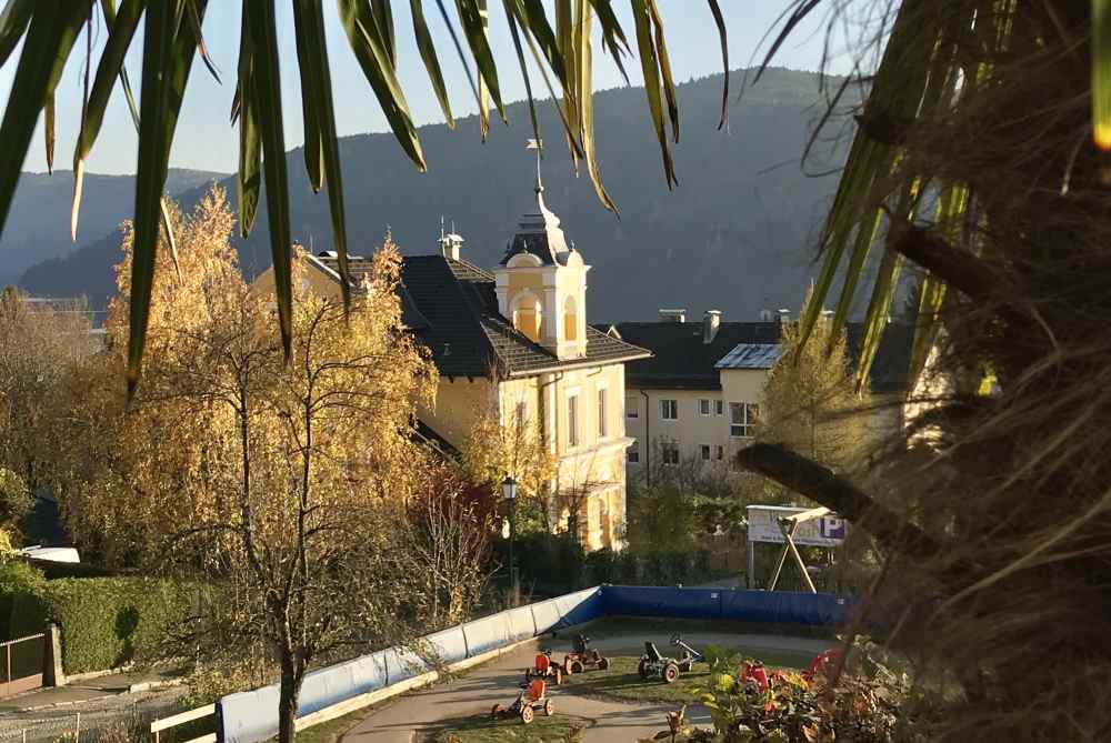 Urlaub unter Palmen mit Kindern in den Pfingstferien? - in Kärnten im Familienhotel am Millstätter See