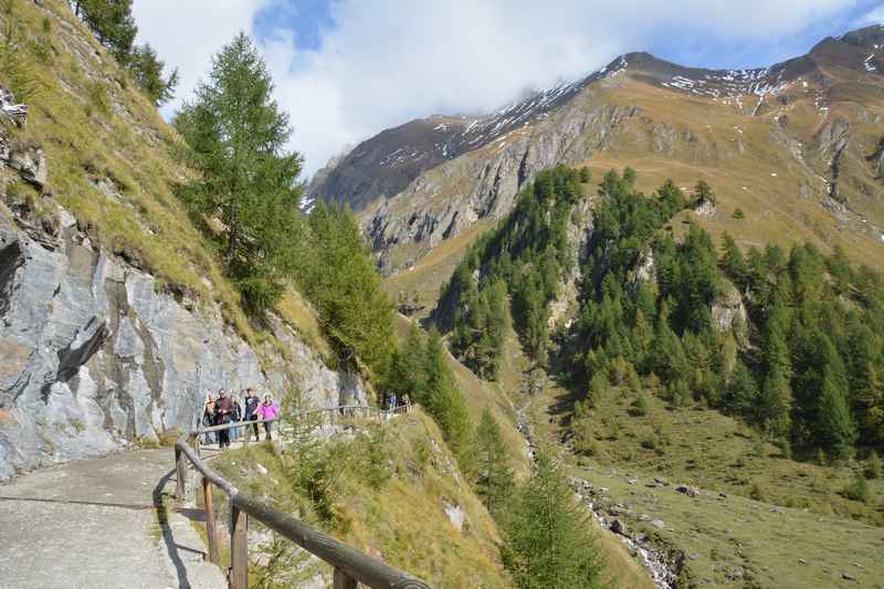 Über die Valler Schramme zur Brixner Hütte wandern