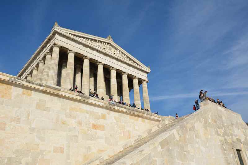 Walhalla mit Kindern: Radtour mit Kindern von Regensburg am Donauradweg