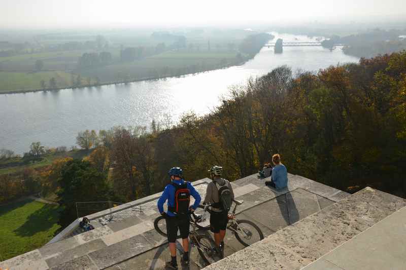  Zur Walhalla radfahren mit Kindern in Bayern 