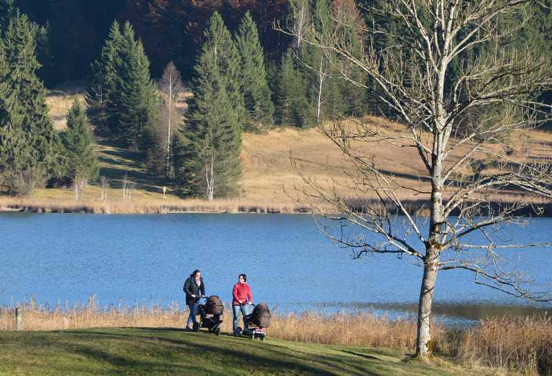 Wandern mit Kinderwagen - unsere schönsten Kinderwagen-Wanderungen am See