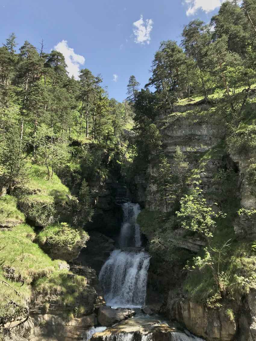 Wasserfälle Bayern - gehören zu unseren Schatten und Hitze Ausflugszielen dazu. Wir zeigen die Besten!