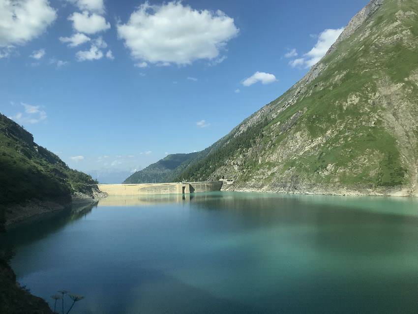 Limbergsperre - Die Staumauer vom Wasserfallboden Stausee