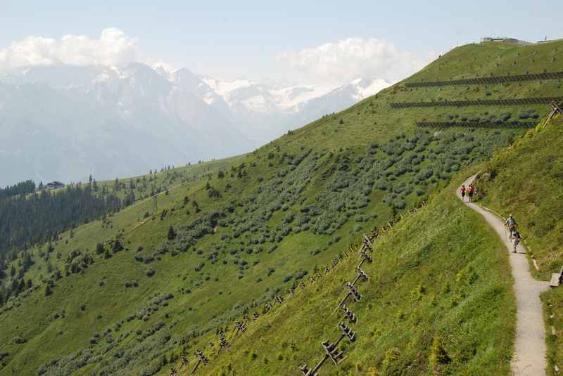 Zell am See wandern mit Kindern - zur Bergstation der Schmittenhöhe 