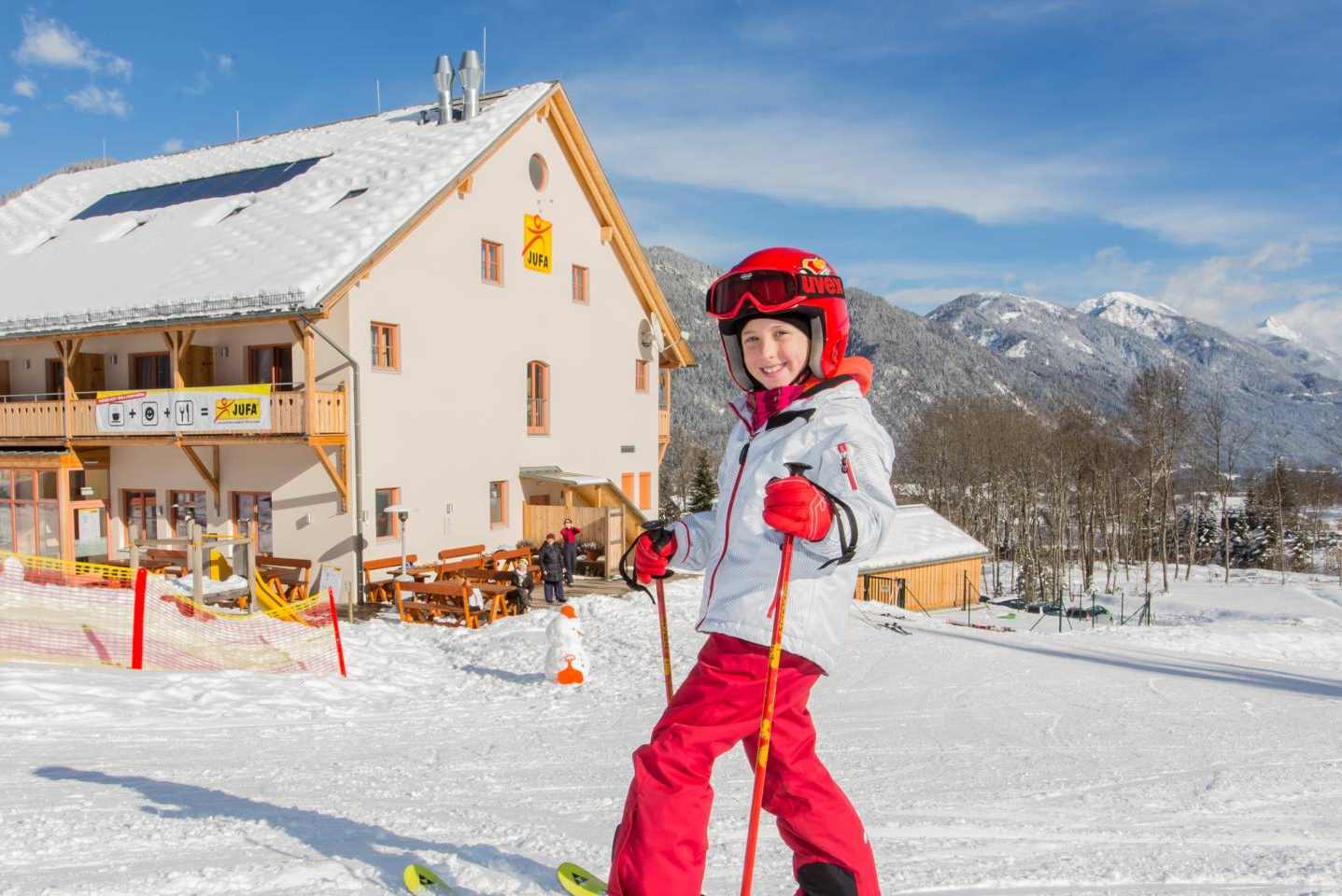 Skihotel an der Piste und kostenloser Skipass für die ganze Familie