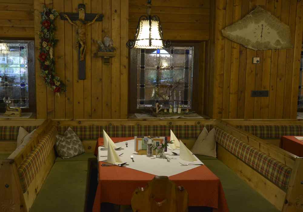 Die urige und rustikale Almstube im Lucknerhaus, Nationalpark Hohe Tauern