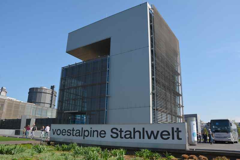 Ein schmuckvolles Museum: Die voestalpine Stahlwelt, getestet von uns als Ausflugsziel in Linz mit Kindern 