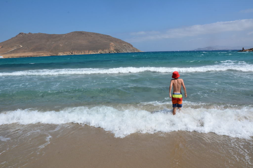 Molos Sandstrand auf Paros Griechenland - unser Geheimtipp für einen Strandurlaub