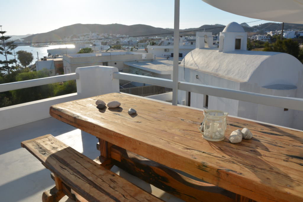 Ferienhaus Milos - die Terrasse ist ein Traum!