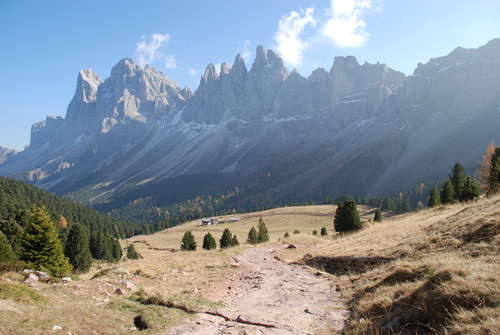 Italien Mountainbiken - in den Dolomiten zur Brogleshütte