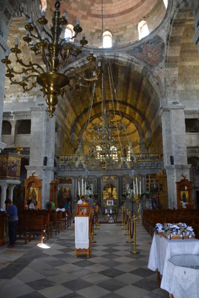 Parikia Paros Sehenswürdigkeiten: Der Innenraum der Panagia Ekatontapyliani