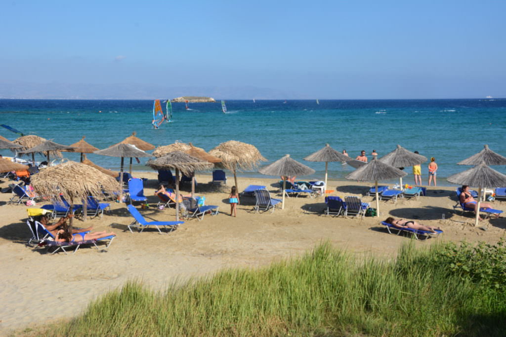 Der "Surferstrand": Golden Beach in Paros Griechenland