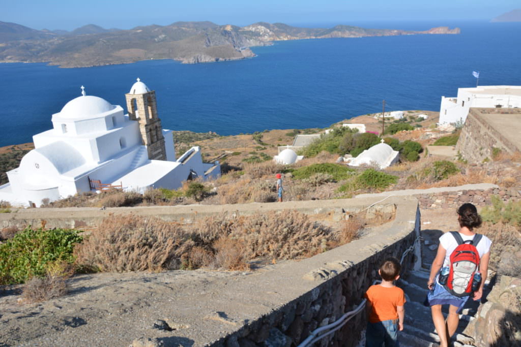 Plaka Milos - mit dem Blick auf´s Meer