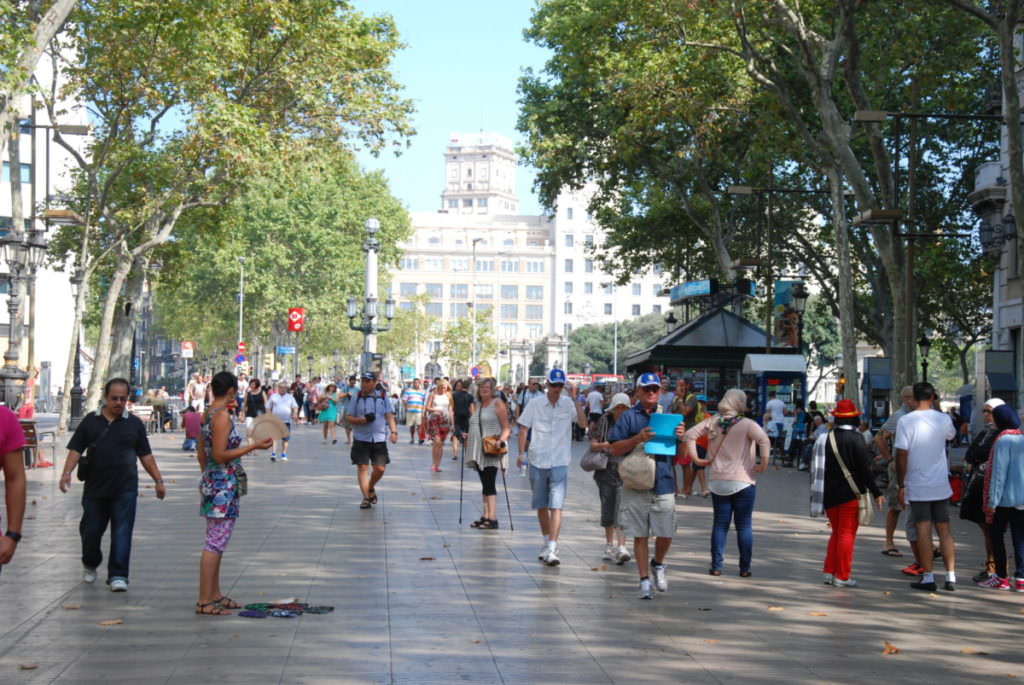 Durch die Ramblas schlendern in Barcelona mit Kindern