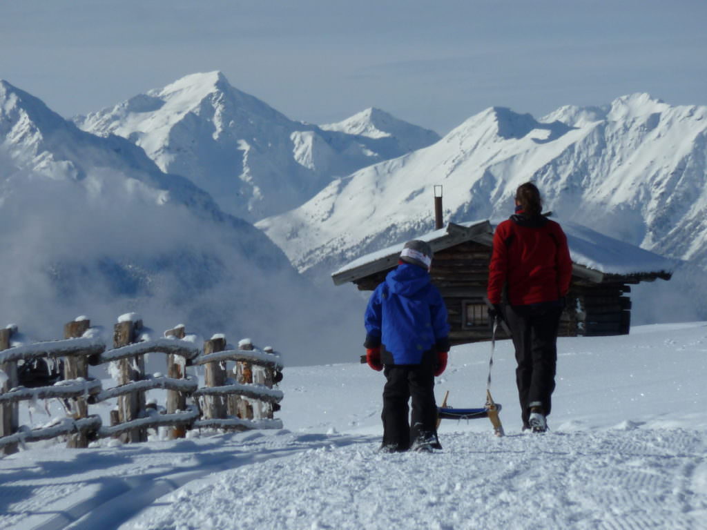 Rodeln Südtirol - die Lüsner Alm im Winter