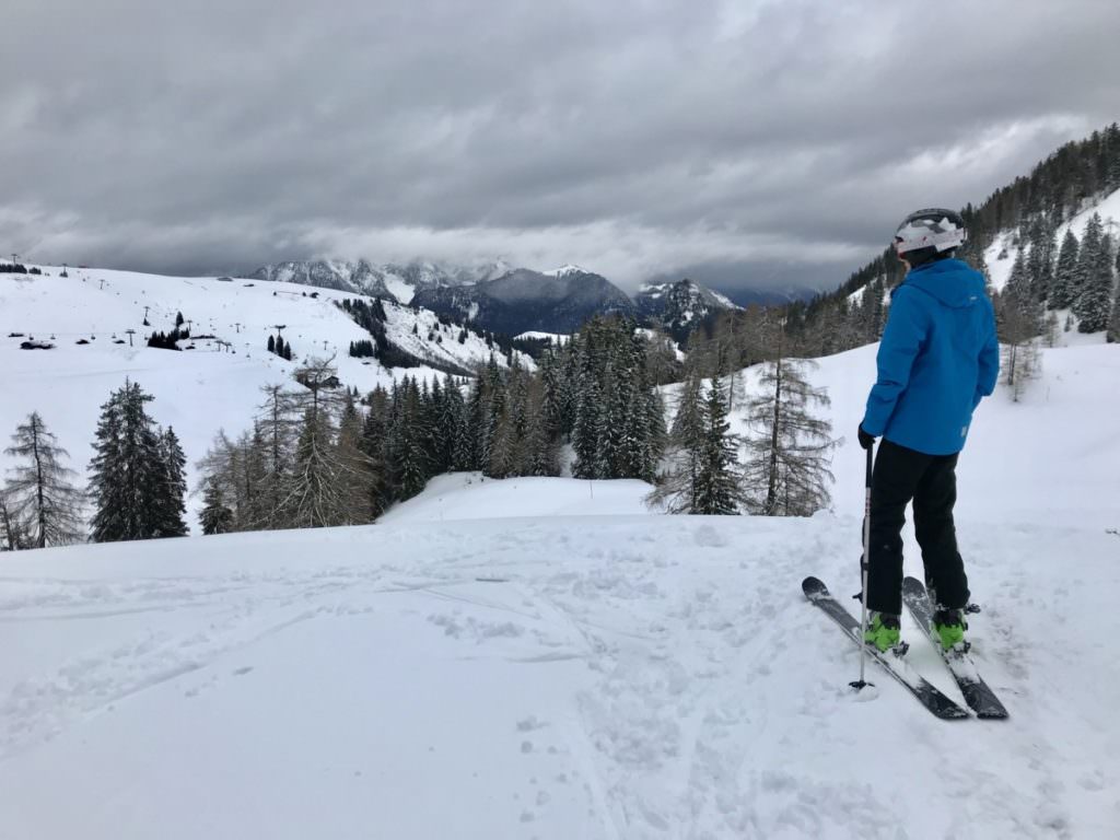 Skiurlaub mit Kindern Salzburger Land: Bei Neuschnee auf der Skialm Lofer