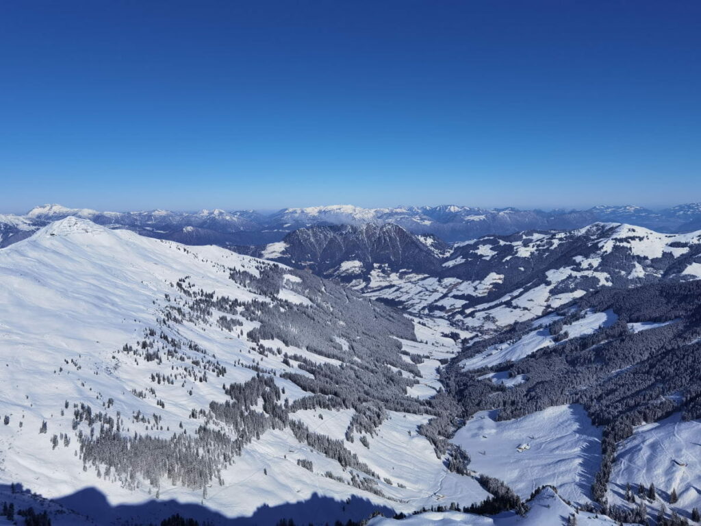 Ausblick auf den Winter im Alpbachtal mit Kindern - ein Winterwonderland im Schnee!