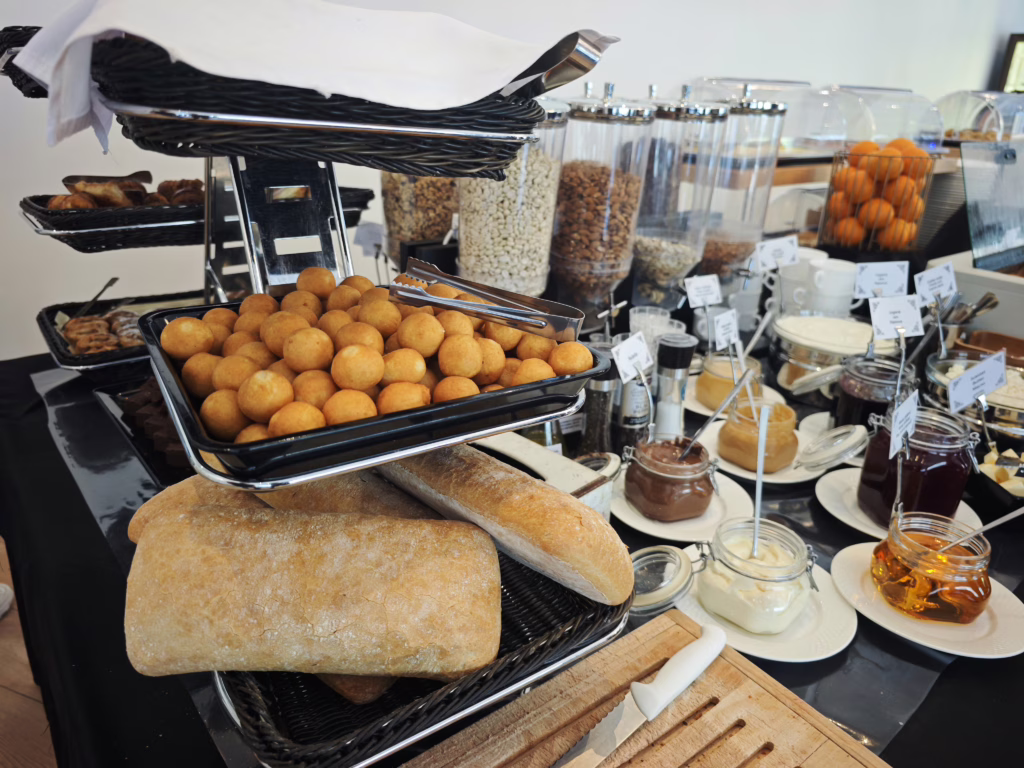 Im Atostogų Parkas Hotel gibt es ein extrem gutes Frühstück
