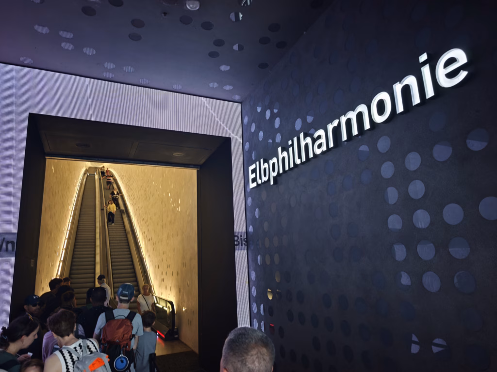 Die Führung durch die Elbphilharmonie war für uns ein besonderer Ausfluge in Hamburg mit Kindern