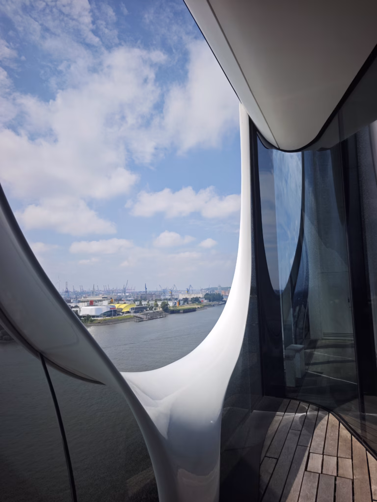 Ausblicke von oben über Hamburg