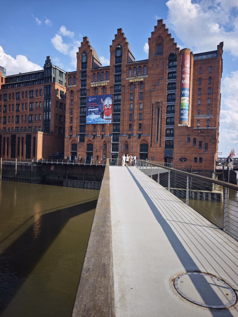 Ausflüge Hamburg mit Kindern - durch die Speicherstadt zum Maritimen Museum