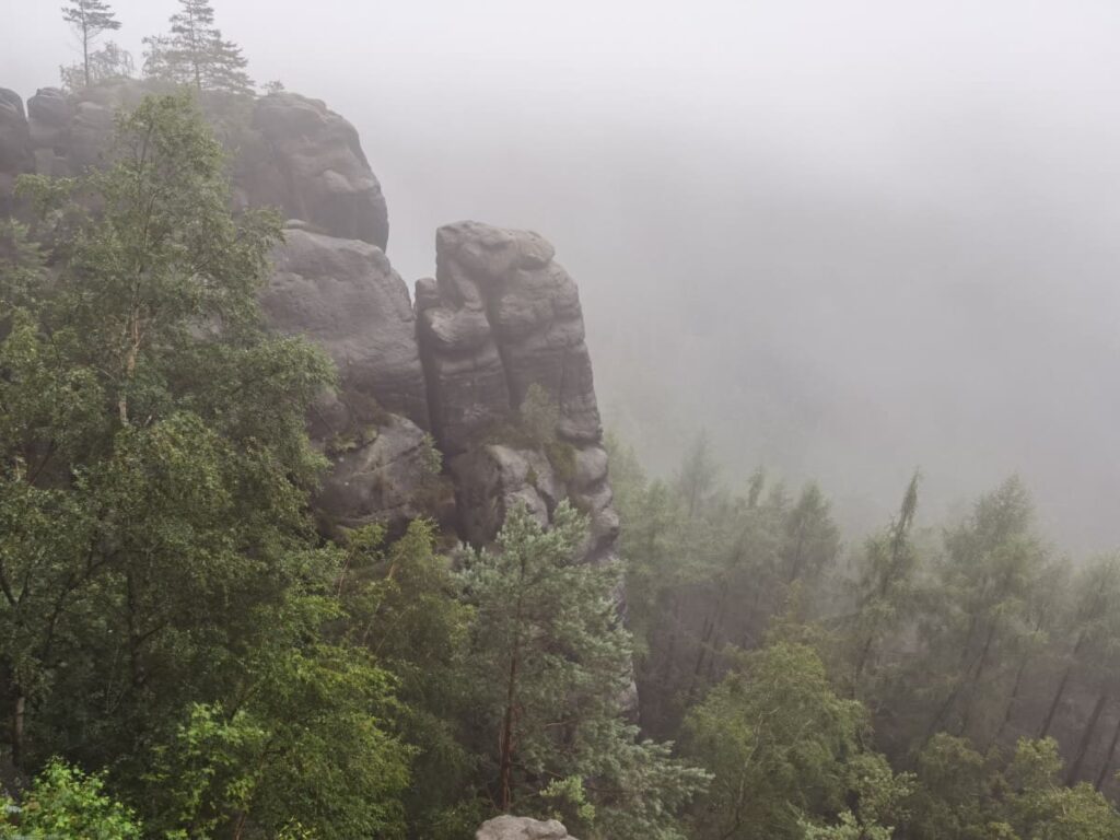 Sächsische Schweiz bei Regen - mystische Stimmung ohne Menschenmassen rund um die Bastei