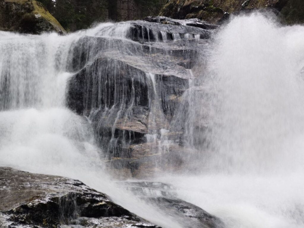 Bayerischer Wald bei Regen - ideal bei den großen Wasserfällen