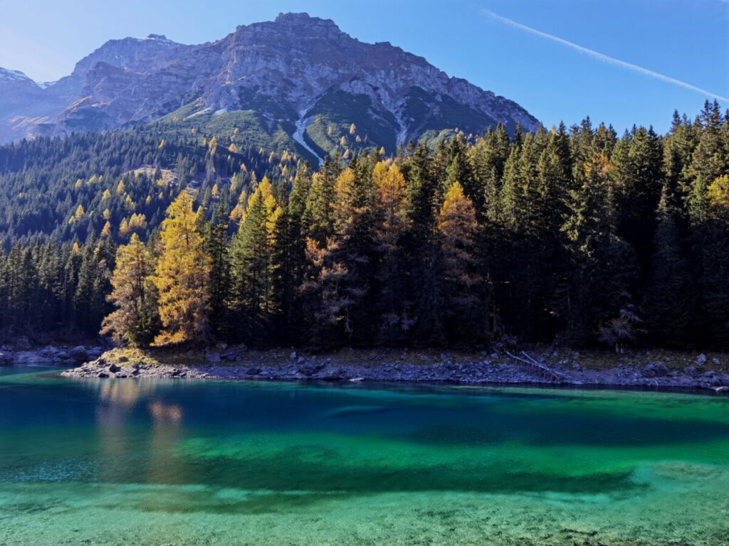 Bergsee Wanderung am türkisgrünen Obernberger See