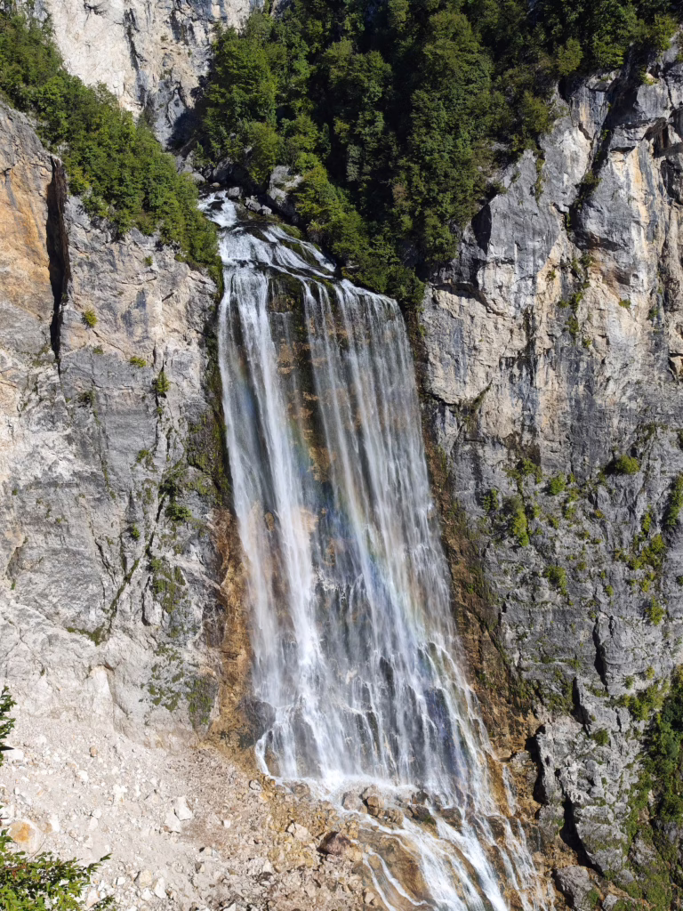 Boka Wasserfall im Soča-Tal - der größte Wasserfall in Slowenien