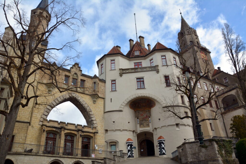 Ein Ziel in Baden Württemberg bei Regen: Die mächtige Burg Hohenzollern