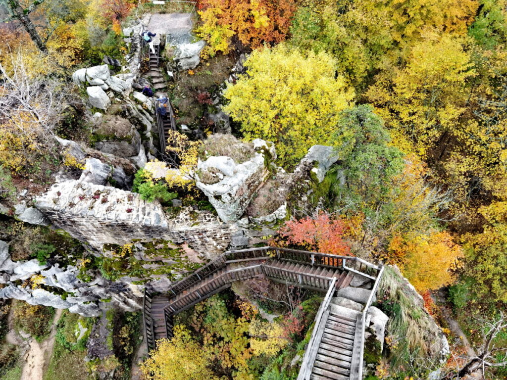 Burgruine Weißenstein Oberpfalz - Blick vom Burgfried auf die Anlage