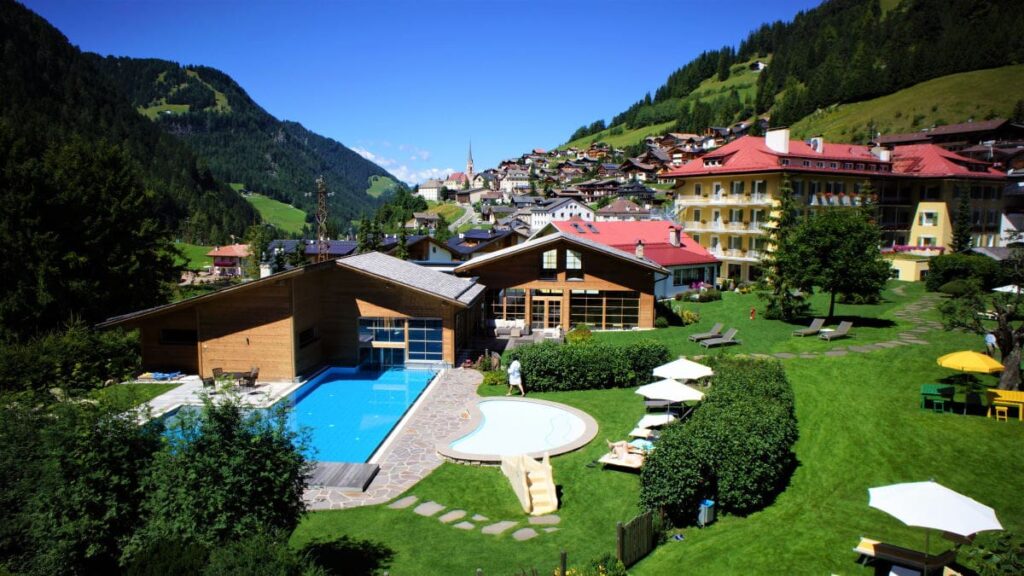 Familienhotel Südtirol in den Dolomiten - Family Hotel Posta