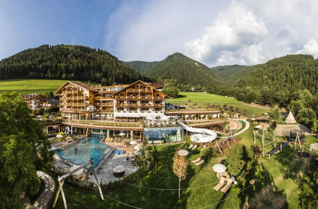 Luxus Familienhotel Südtirol - Familyresort Sonnwies ****s